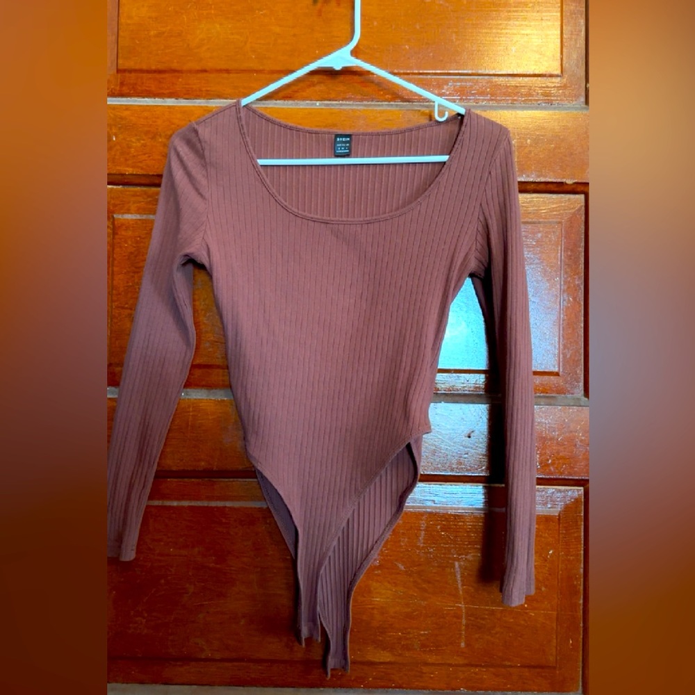 Stretchy body suit